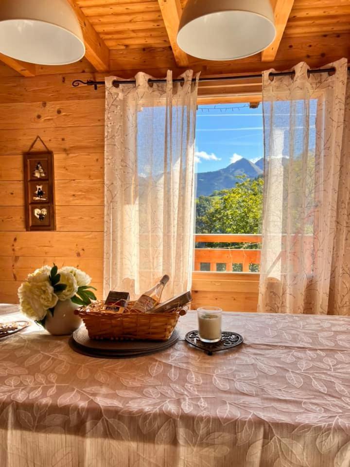 Charming Family Chalet For 8 People, With Private Hot Tub Les Clefs エクステリア 写真