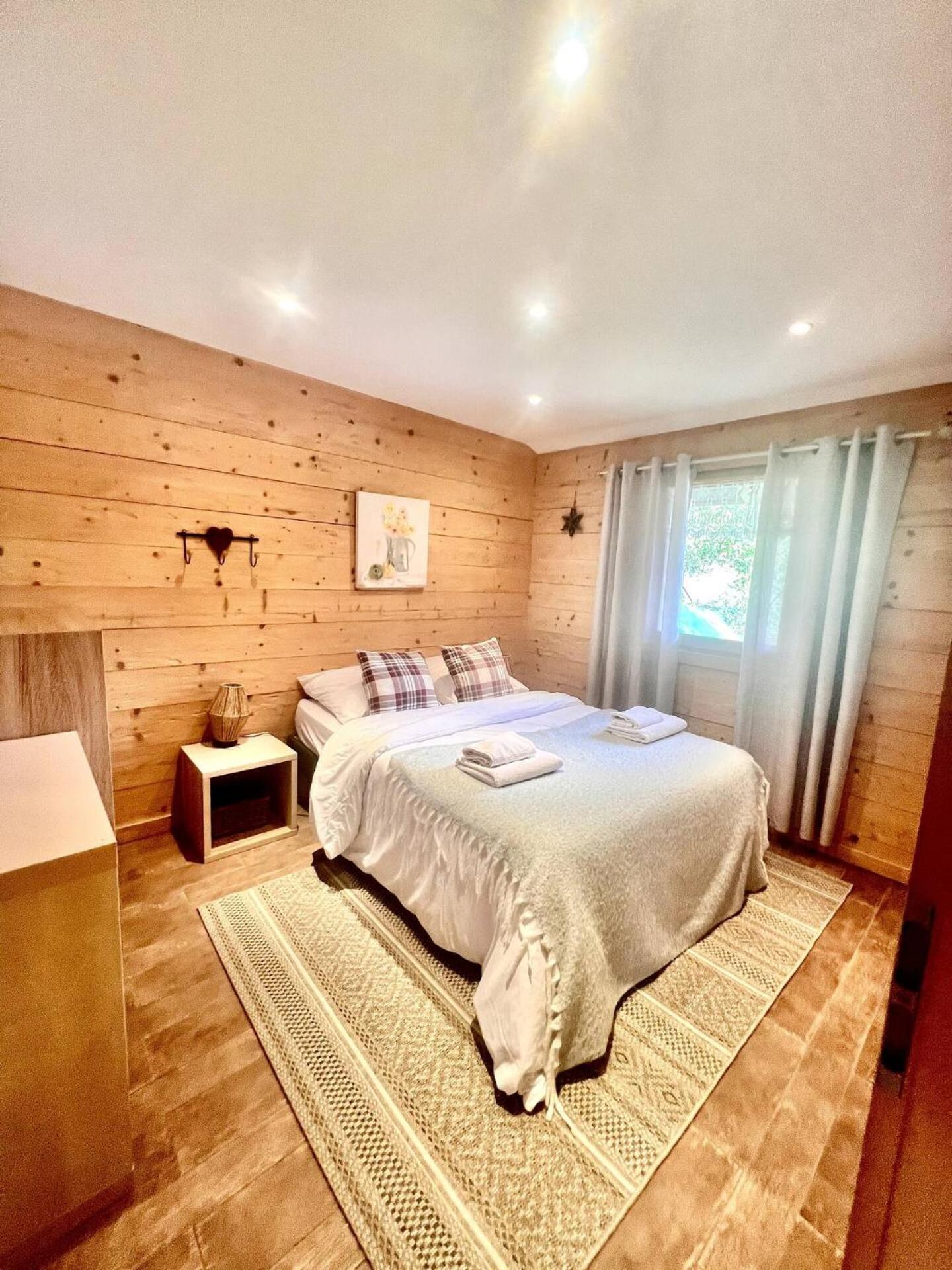 Charming Family Chalet For 8 People, With Private Hot Tub Les Clefs エクステリア 写真