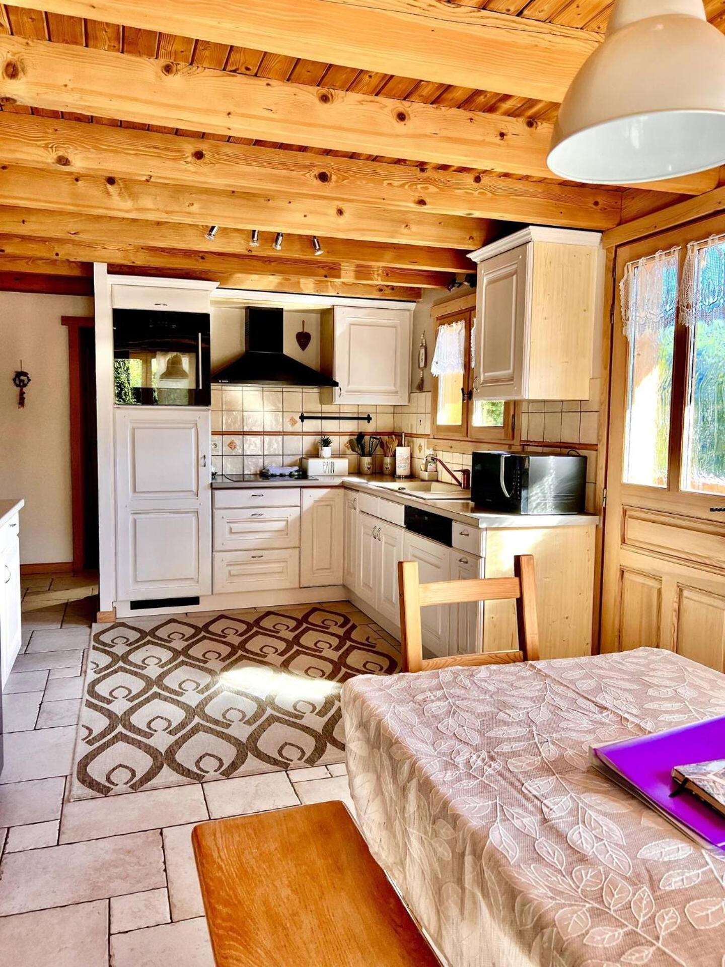 Charming Family Chalet For 8 People, With Private Hot Tub Les Clefs エクステリア 写真
